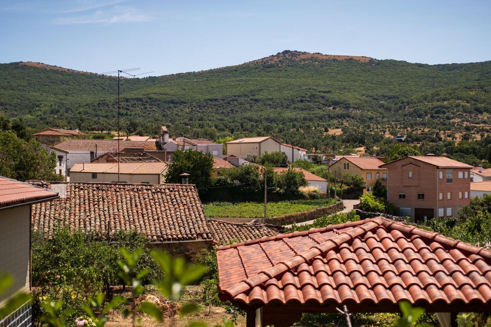 Casa Rural Rinconada La Rinconada de la Sierra Exterior photo